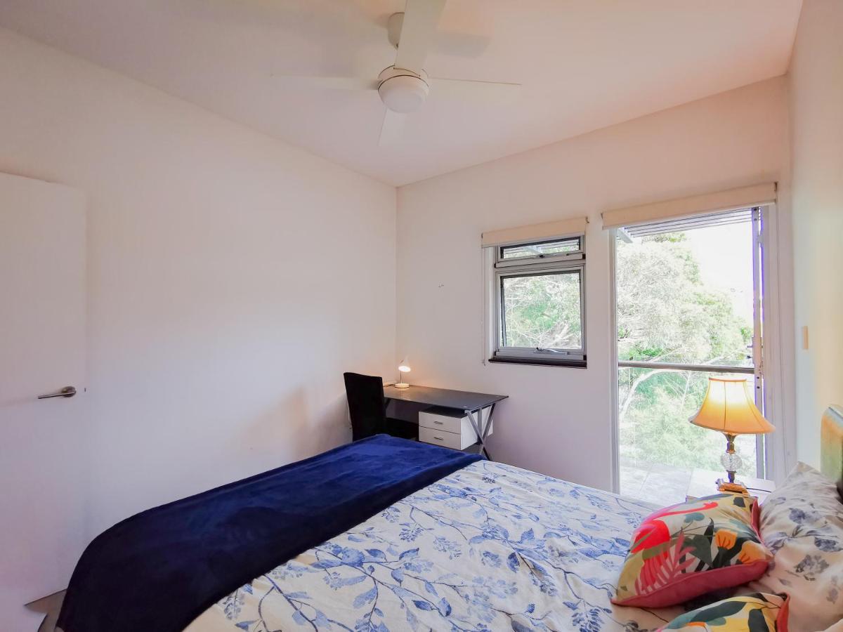 Glebe House Homestay *