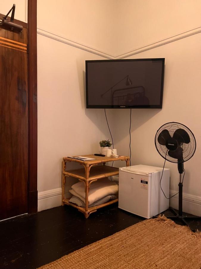 Hotel Charing Cross Sydney
