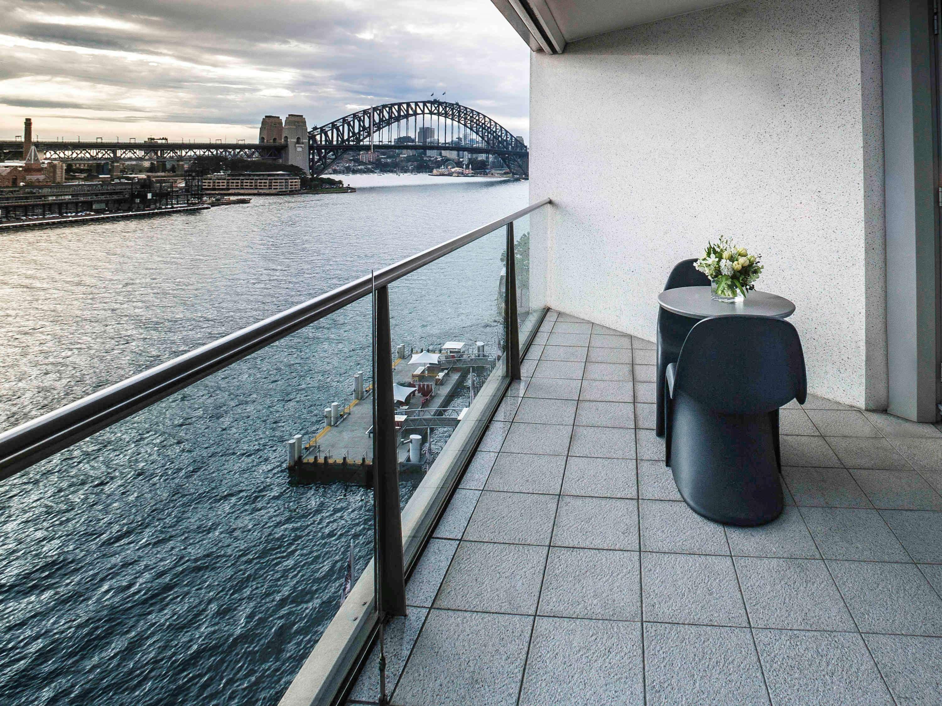 Pullman Quay Grand Harbour Hotel