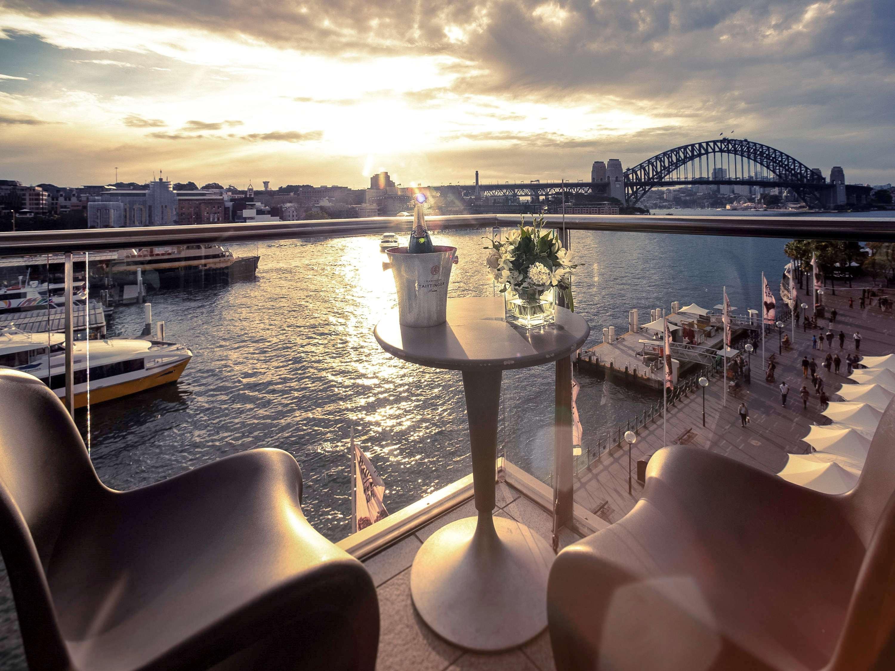 Pullman Quay Grand Harbour Hotel 5*