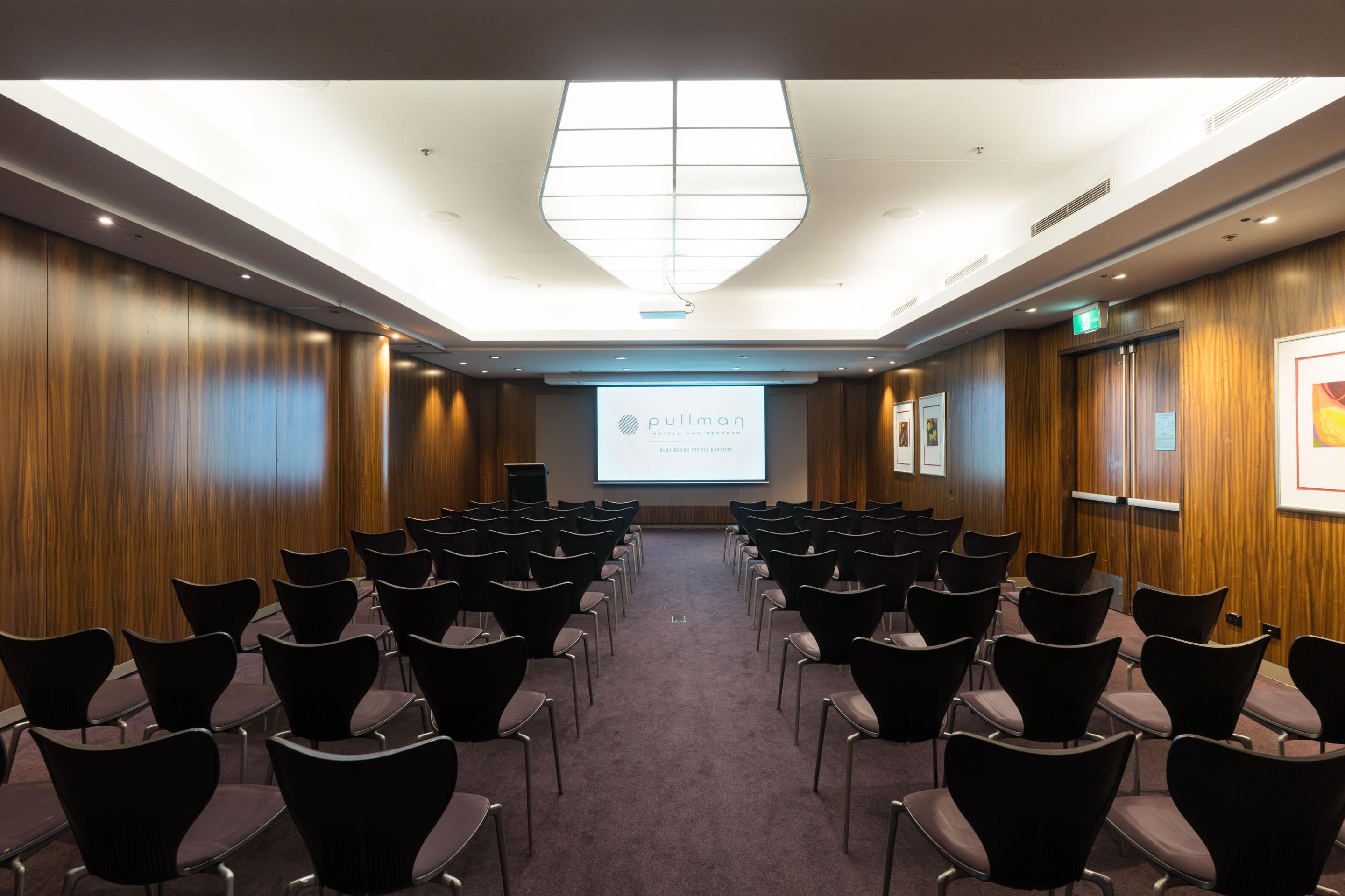 Pullman Quay Grand Harbour Hotel Sydney