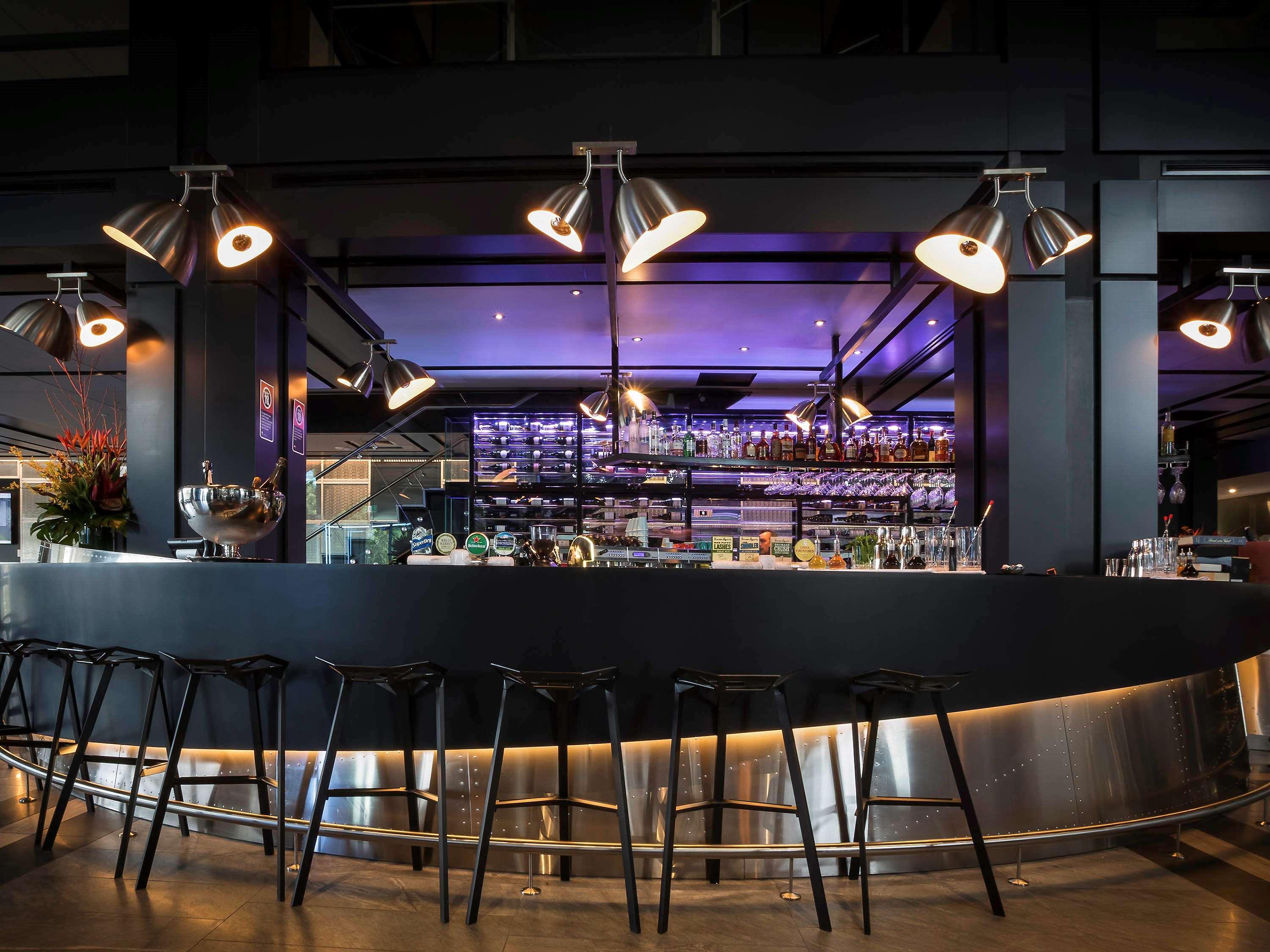 Pullman Airport Hotel 5*