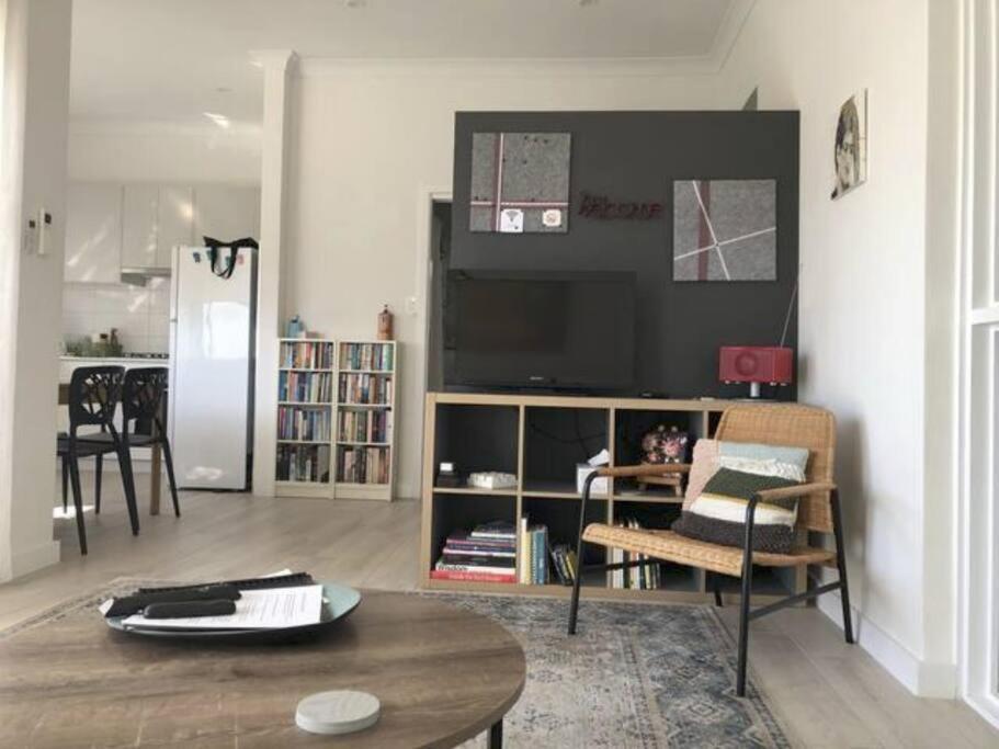 Coogee Bright Beachside Garden Retreat - Coog2 Apartment