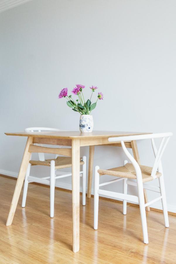 Sunny Bondi Studio Parking Couples Families Apartment Sydney