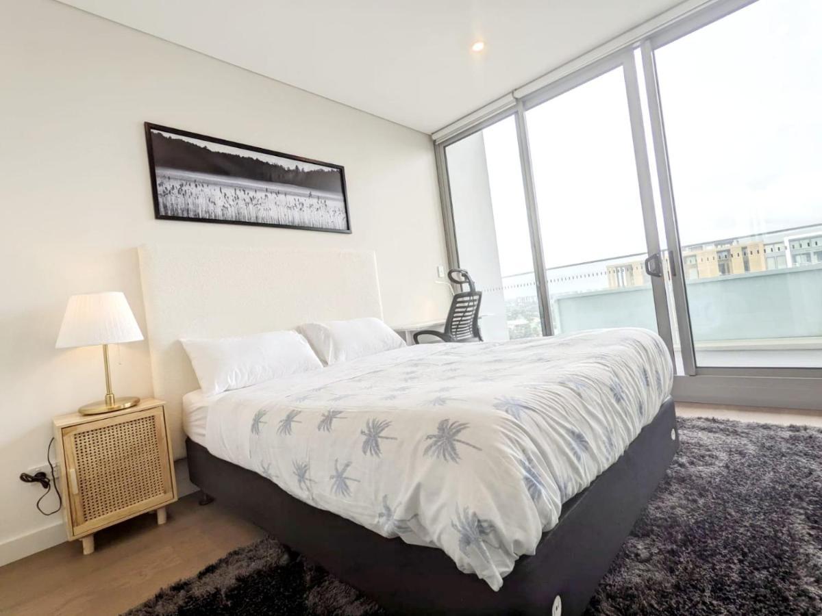 Grandeur 4 Bedroom Penthouse, With Pool And Private Rooftop Hottub, No Parties! * Sydney