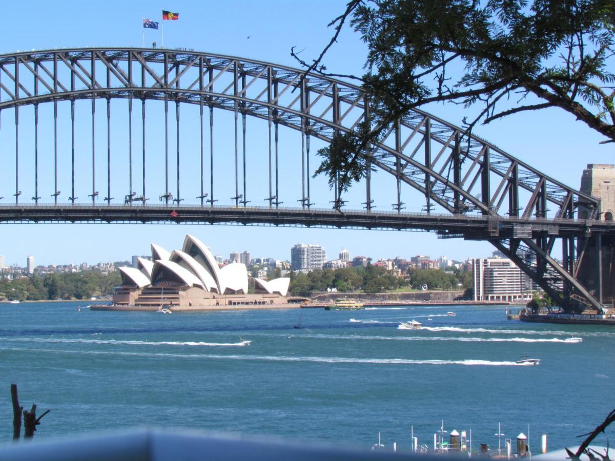 Spectacular Views Of Harbour With Car Space Sydney