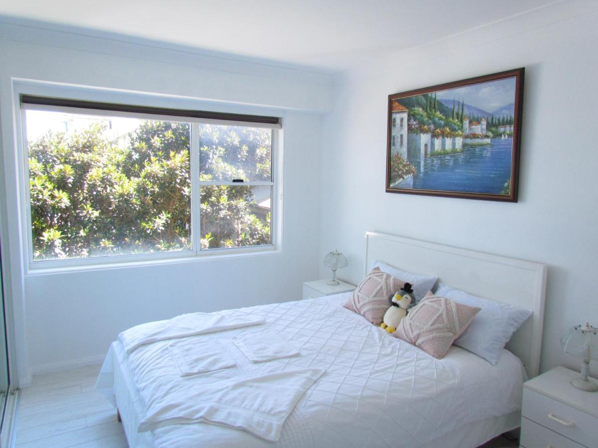 Spectacular Views Of Harbour With Car Space Sydney