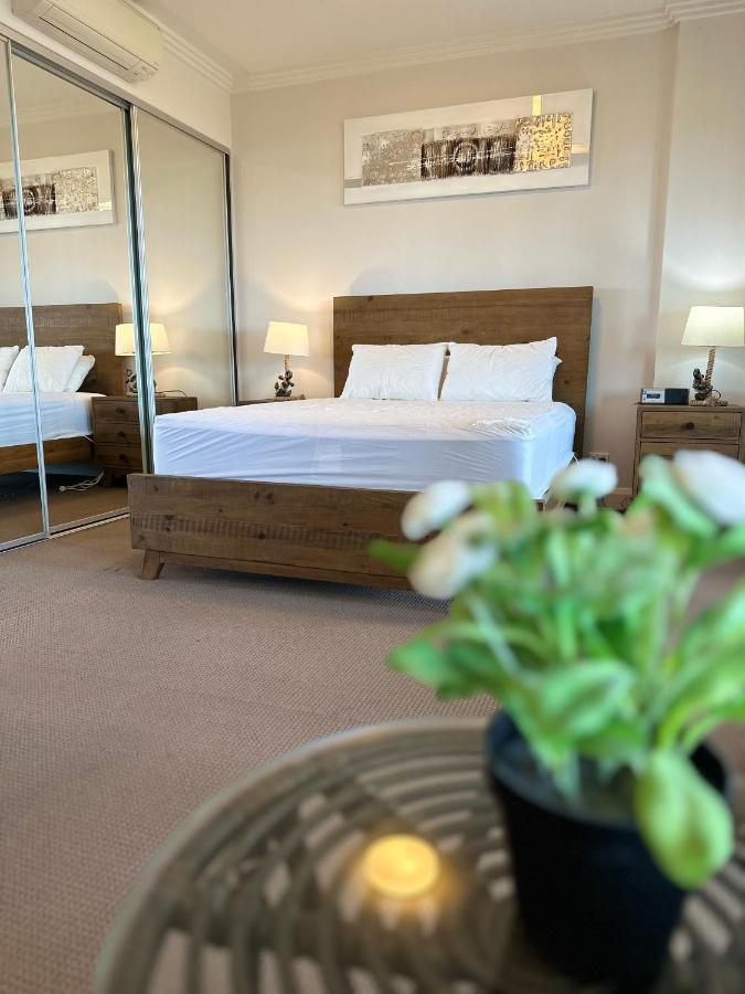 Location In Olympic Park Apartment