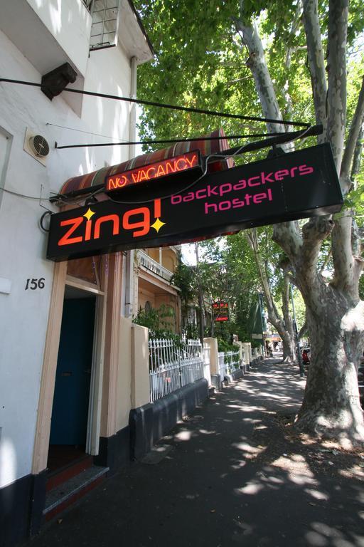 Zing Backpackers Albergue