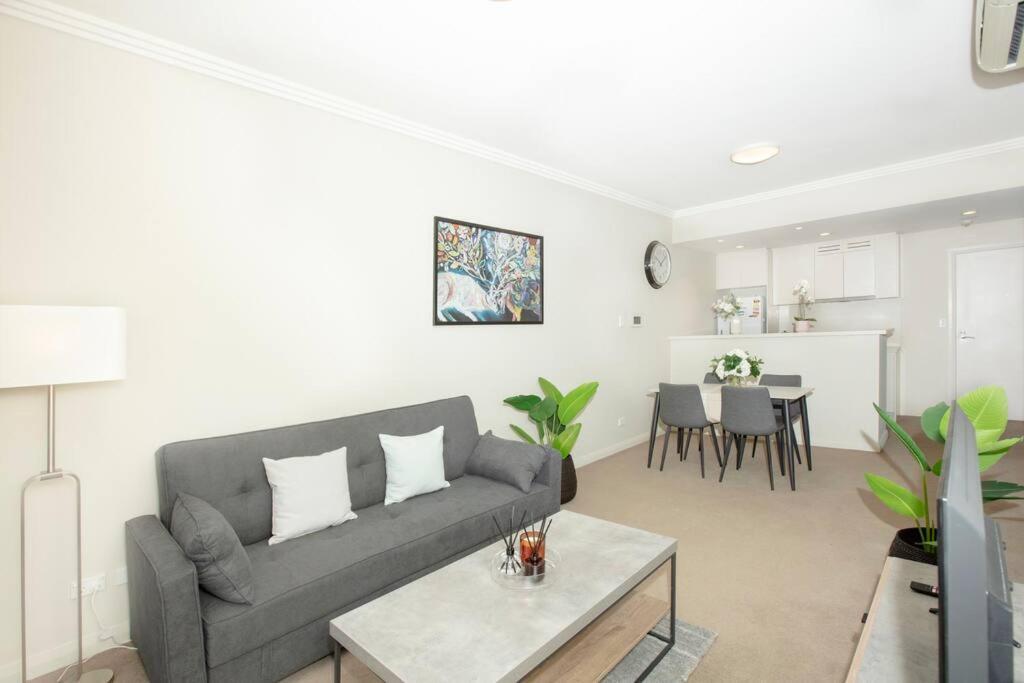 Cozy Apt In Wentworth Point Apartment Sydney