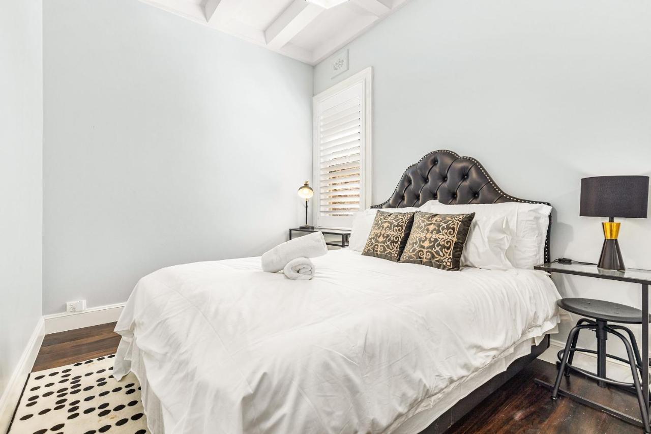 High Street 14 Self-catering