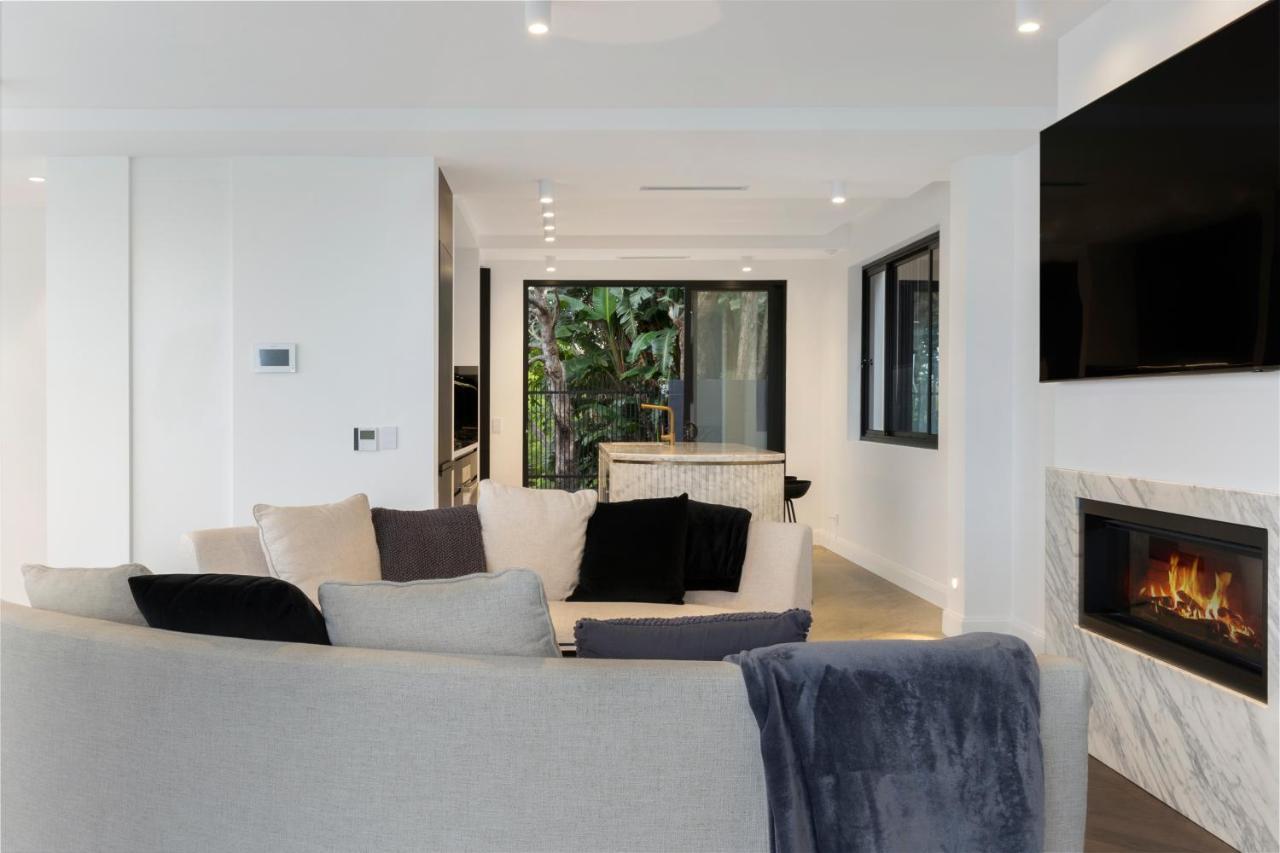 Luxury Waterside Sanctuary Holiday home *