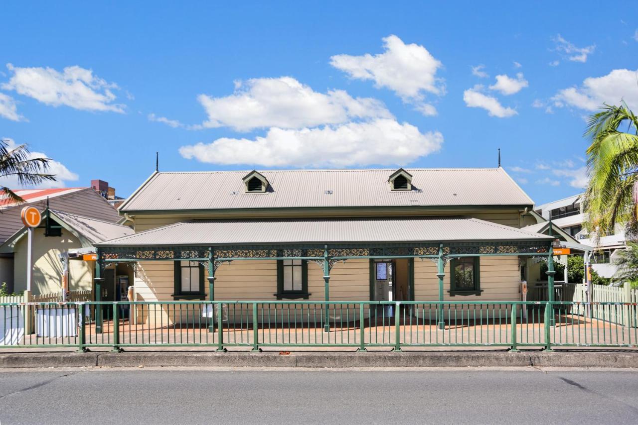 B314s - Waverton Village Heights * Sydney