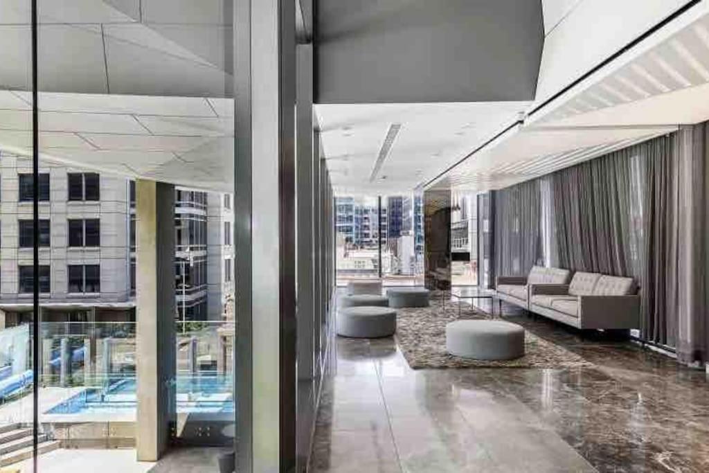 Luxury In Cbd Apartment *