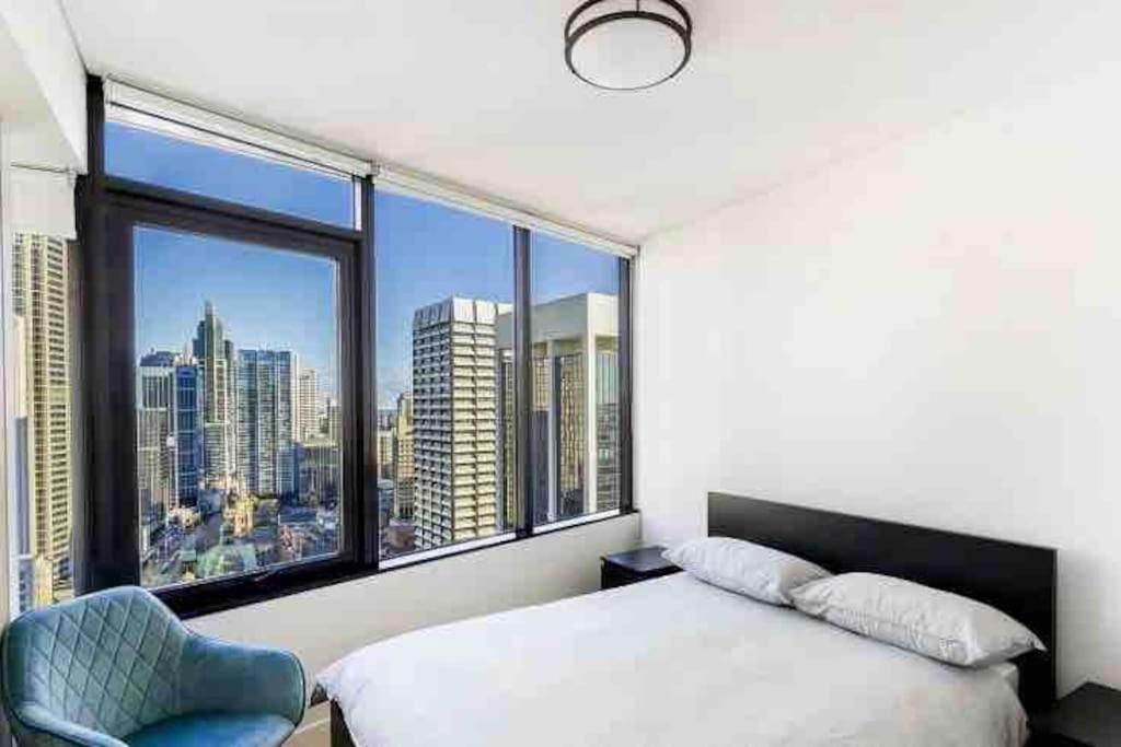 Luxury In Cbd Apartment