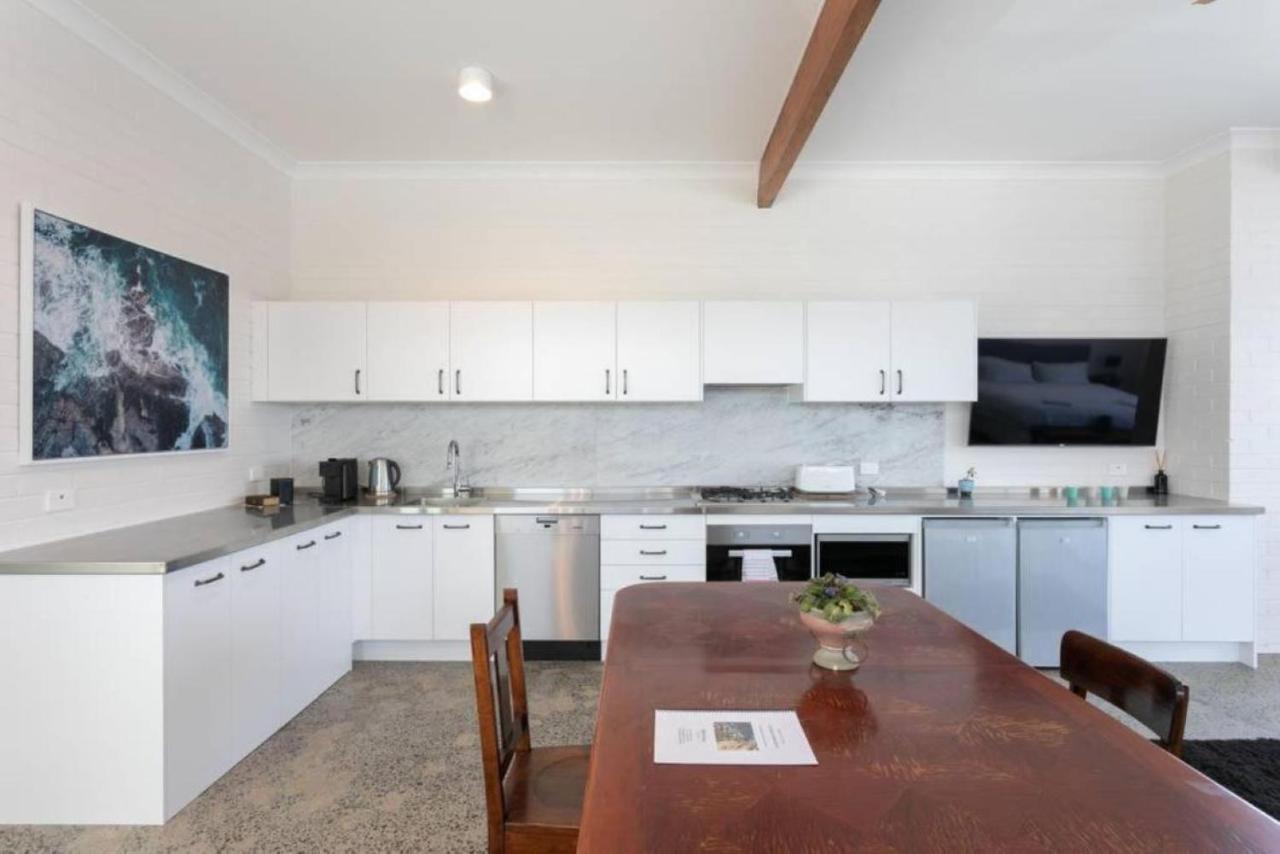 Upscale Cliffside With Ocean Views North Bondi * Sydney