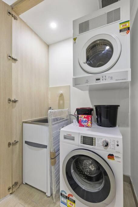 Apartment Spacious One Bed Apt In Ashfield Sydney