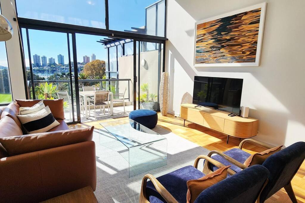Apartment Penthouse With Private Terrace, Parking + 2 Pools *