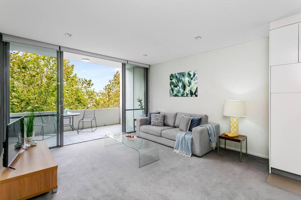 Cla26 - 1 Bedroom Unit Crows Nest Clarke Street * Sydney