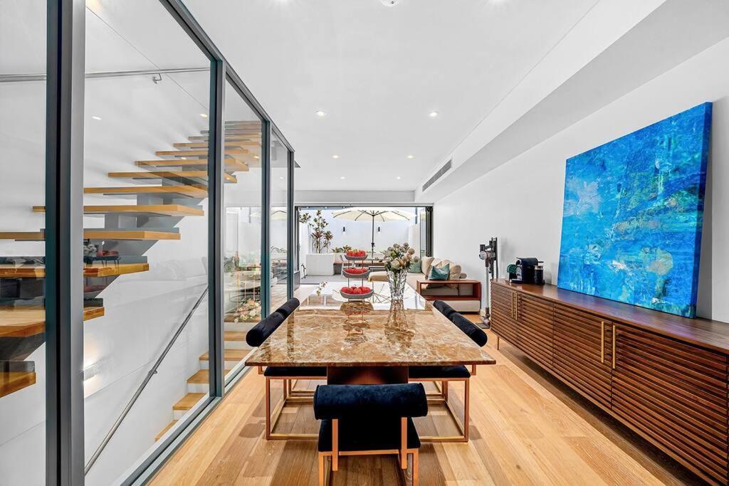 Triplex Design Luxury Townhouse In Rosebery Sydney