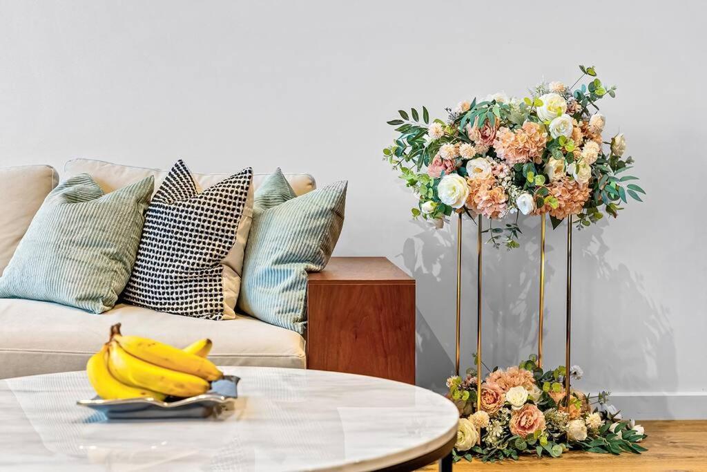 Triplex Design Luxury Townhouse In Rosebery Holiday home
