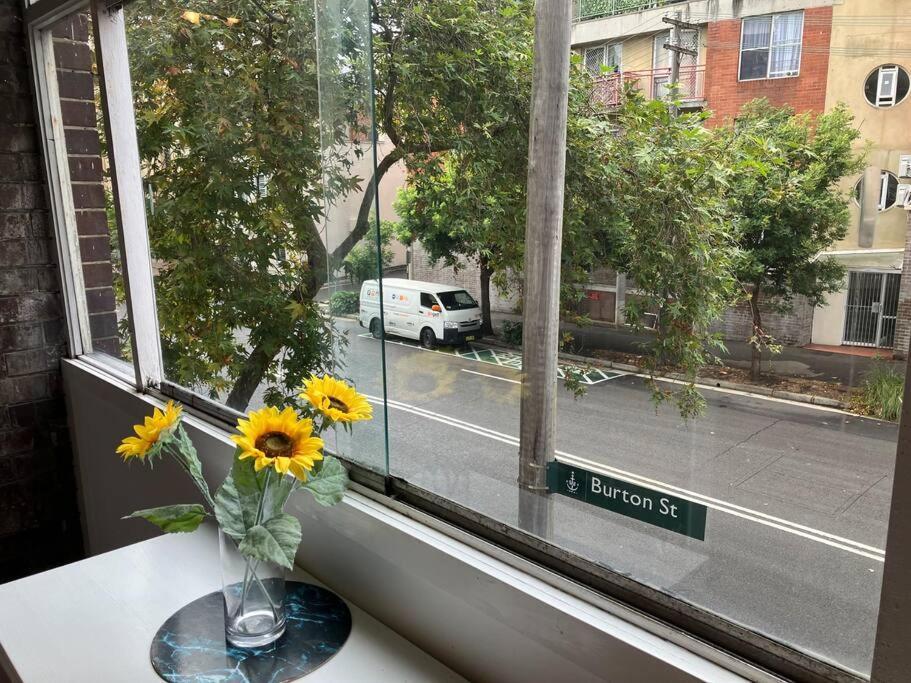 Quirky Unit With Rooftop Terrace Sleeping Up To 4 Apartment *