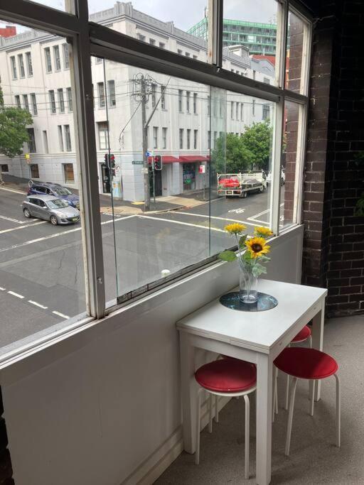 Apartment Quirky Unit With Rooftop Terrace Sleeping Up To 4 Sydney