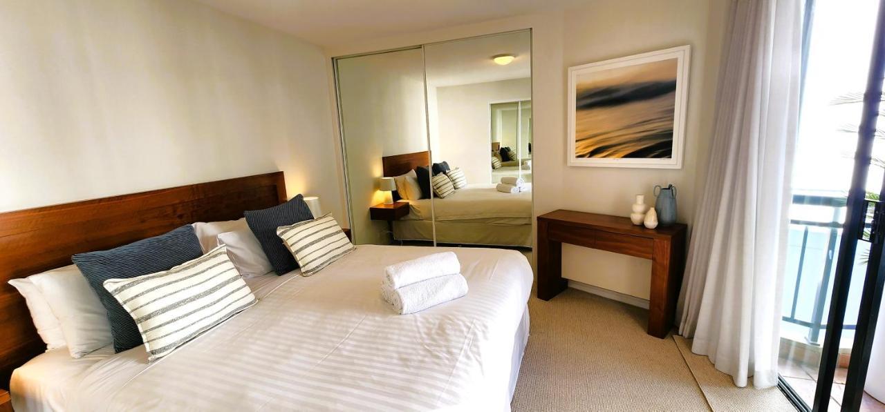 Apartment Penthouse With Private Terrace, Parking + 2 Pools Sydney