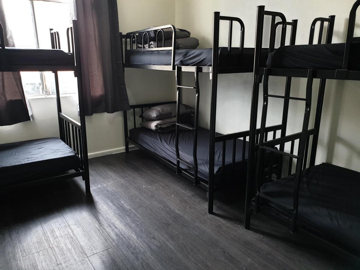 Rozelle Hostel *