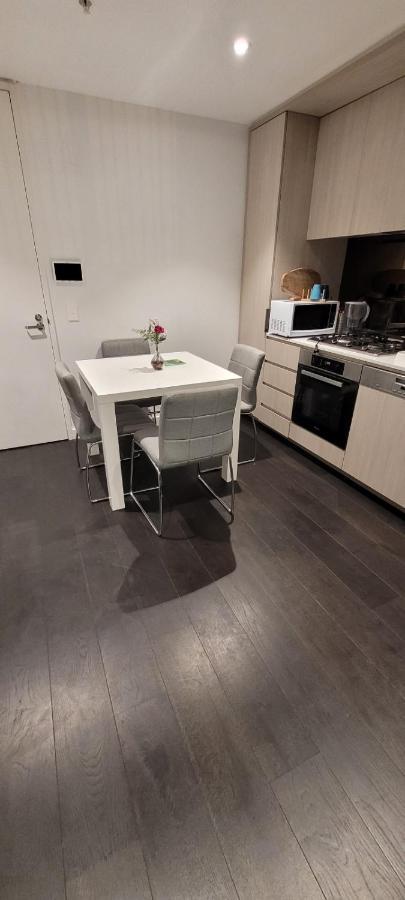 Apartamento 1bed & Large Study In The Heart Of Parramatta Sidney