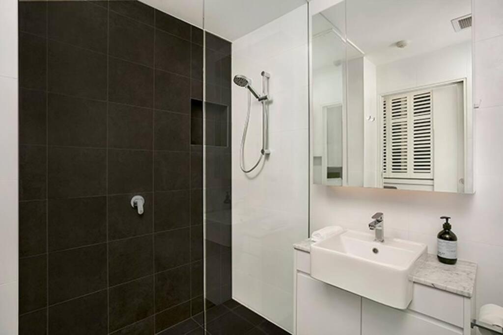 Cldn4- In Cbd With Pool Apartment