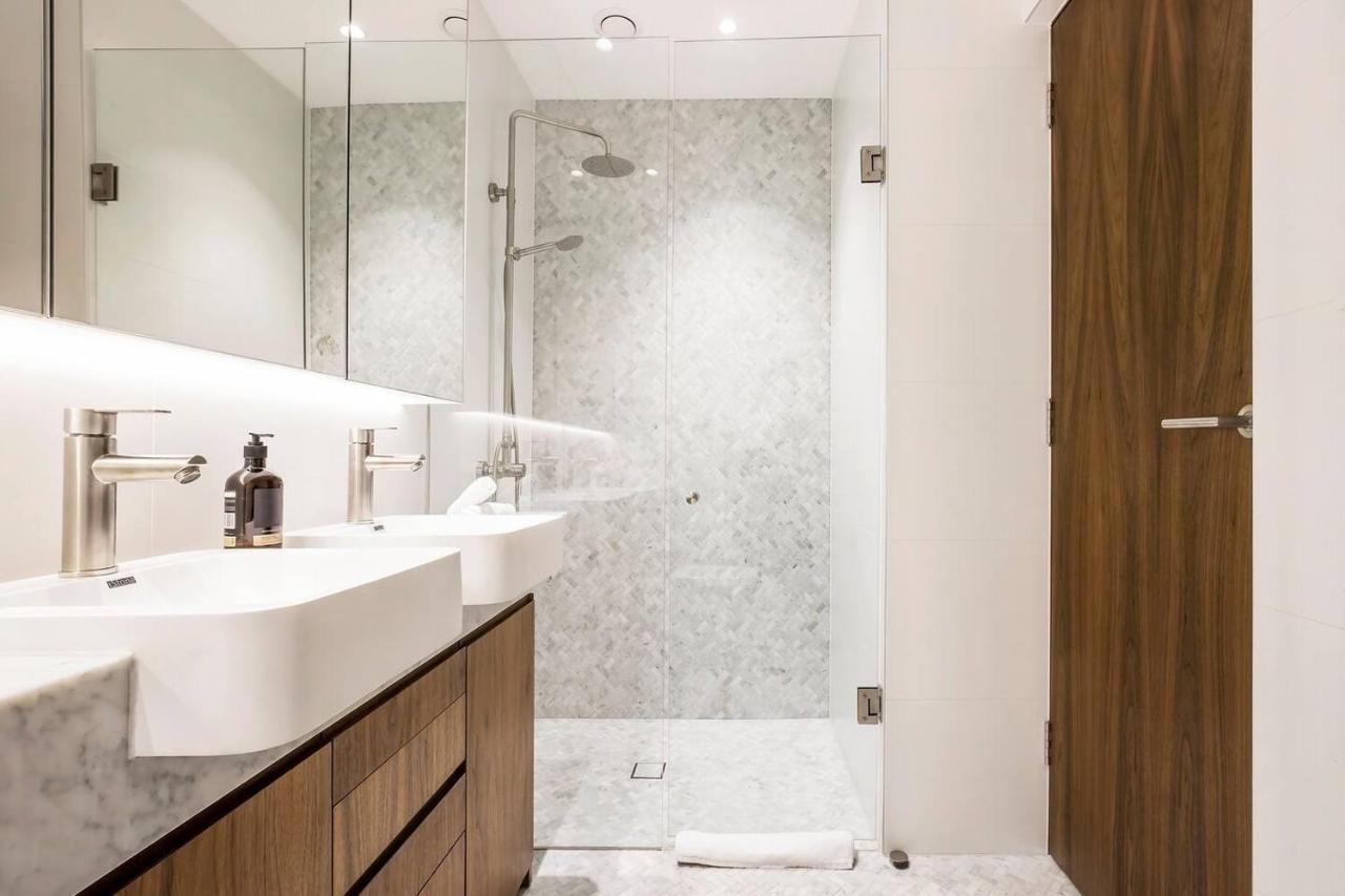 'the Fern' Split-level Eco Luxury With Lush Courtyard Sidney