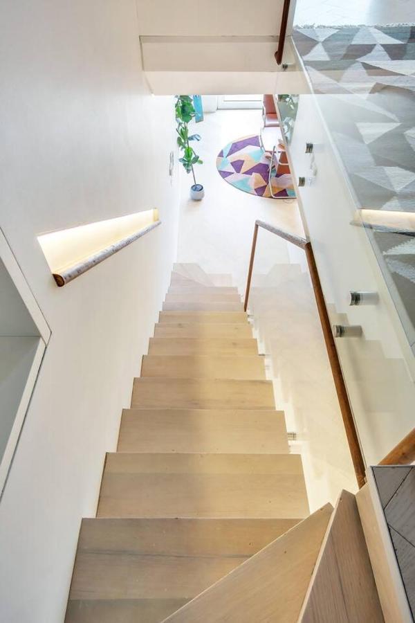 'the Fern' Split-level Eco Luxury With Lush Courtyard * Sidney