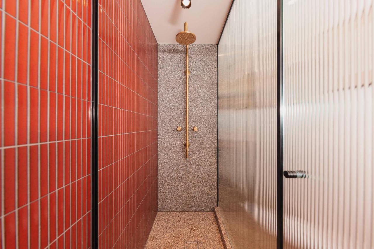 Hotel The Sarah By Urban Rest 4*