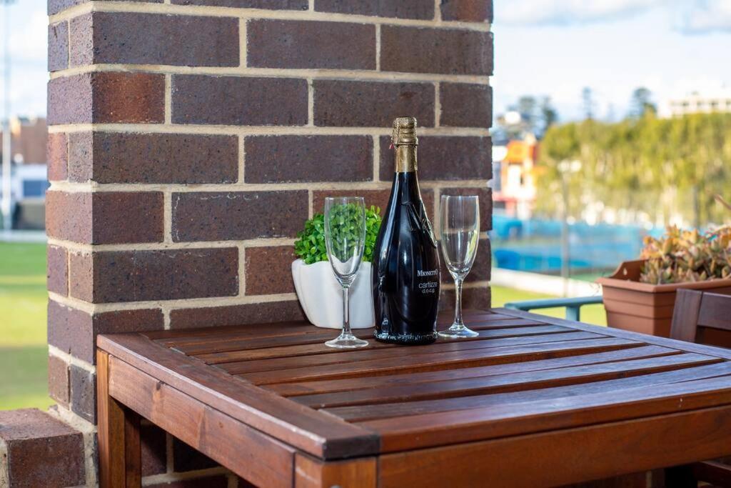 Perfect Manly Retreat, In The Heart Of Manly, Family & Couple Friendly With Car Spot Apartment