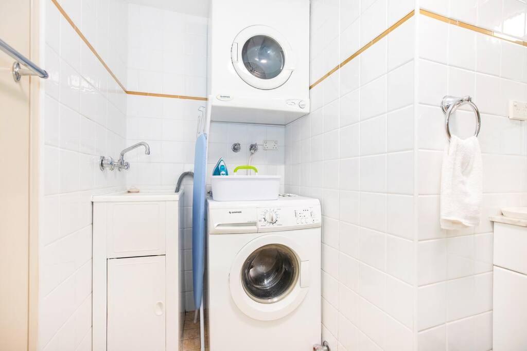 Apartment Perfect Manly Retreat, In The Heart Of Manly, Family & Couple Friendly With Car Spot