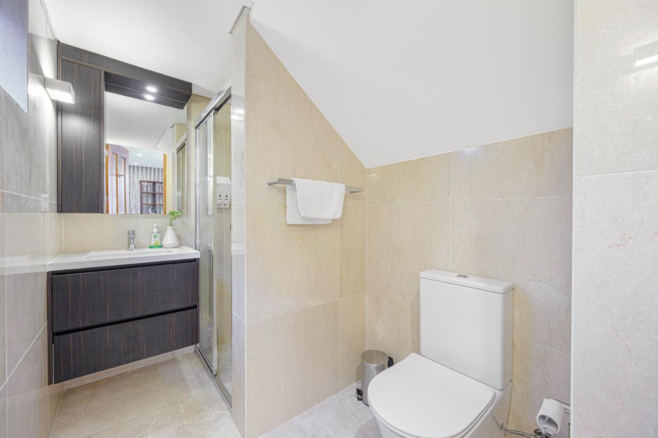 Putney Brand New Luxury House Pool & Waterview Villa *