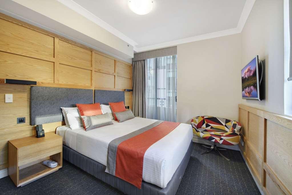 Yehs Harbour * Sydney