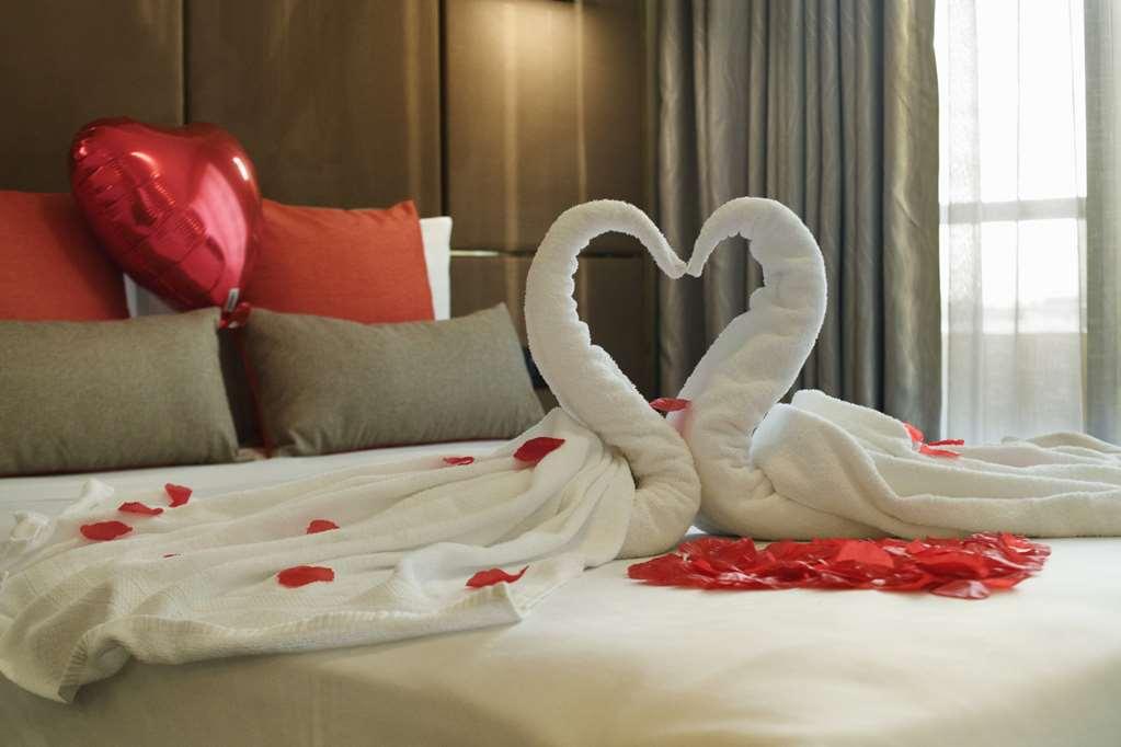 Yehs Harbour Hotel