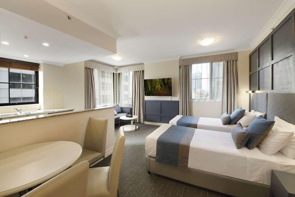 Yehs Harbour Hotel