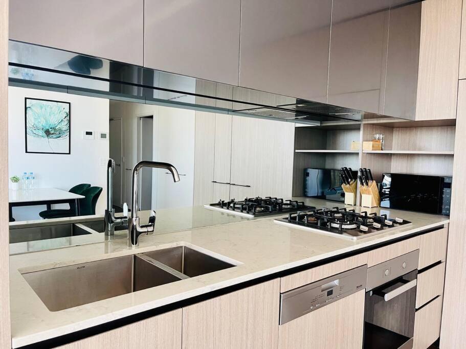 Luxury 2beds With Stunning View Apartamento Sidney