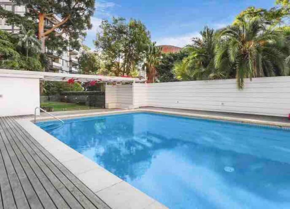 Harbourside Style, 2 Bed, A/c, Pool -elizabeth Bay Apartment