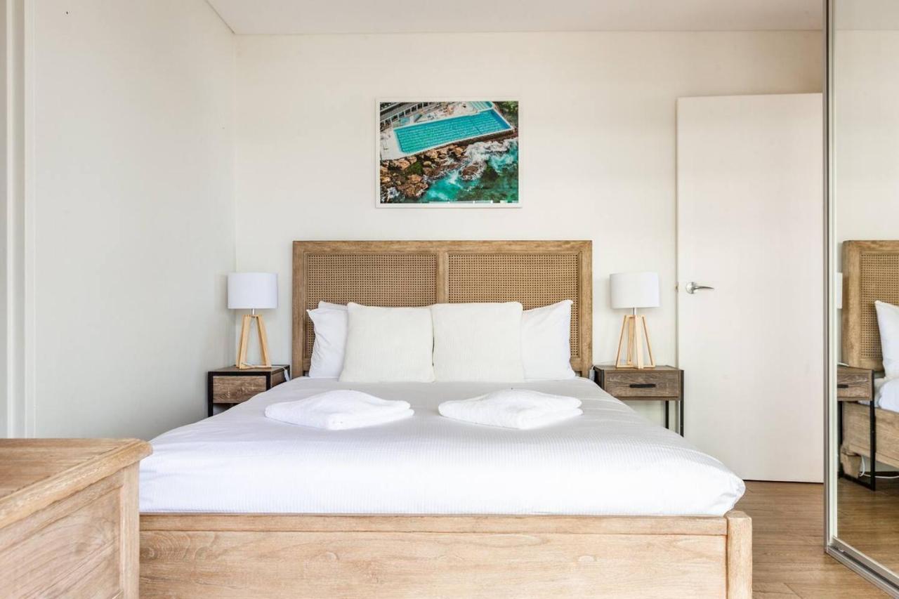 Bondi Beachfront Lifestyle - Ocean Views And Parking Apartment *