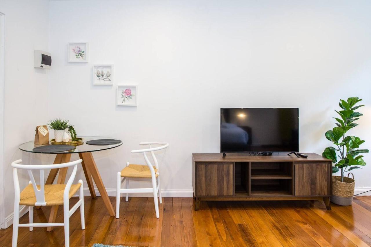 Apartment Esperanza Gardens - A Stylish Victorian *