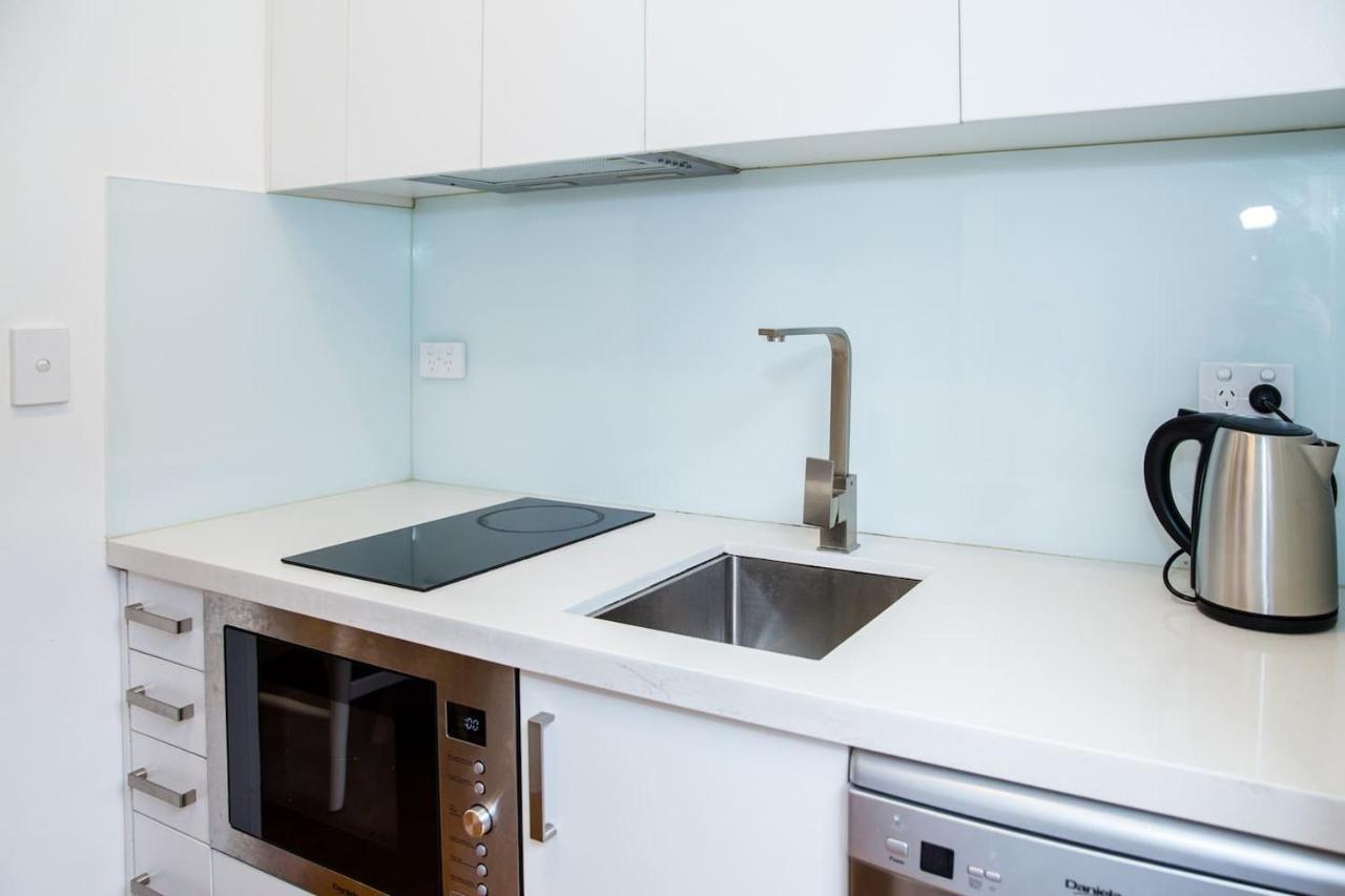 Esperanza Gardens - A Stylish Victorian Apartment Sydney