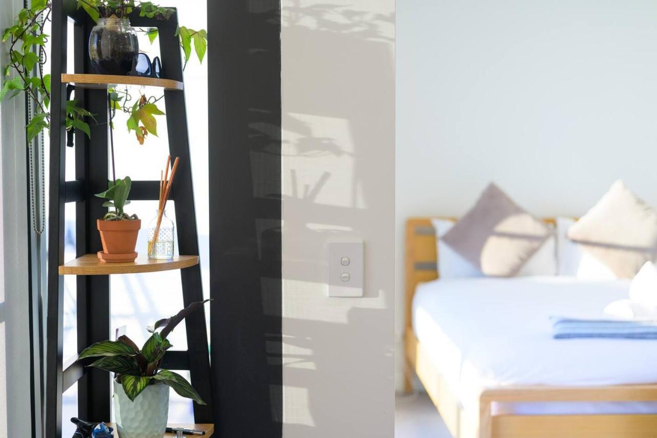 Lidcombe 2br Near Olympic Park Train Shopping Center *