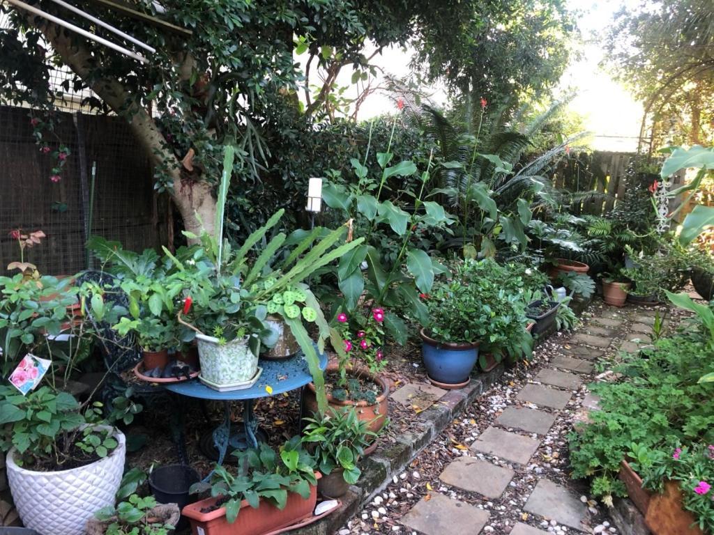 Historic Secluded Garden Holiday home Sydney