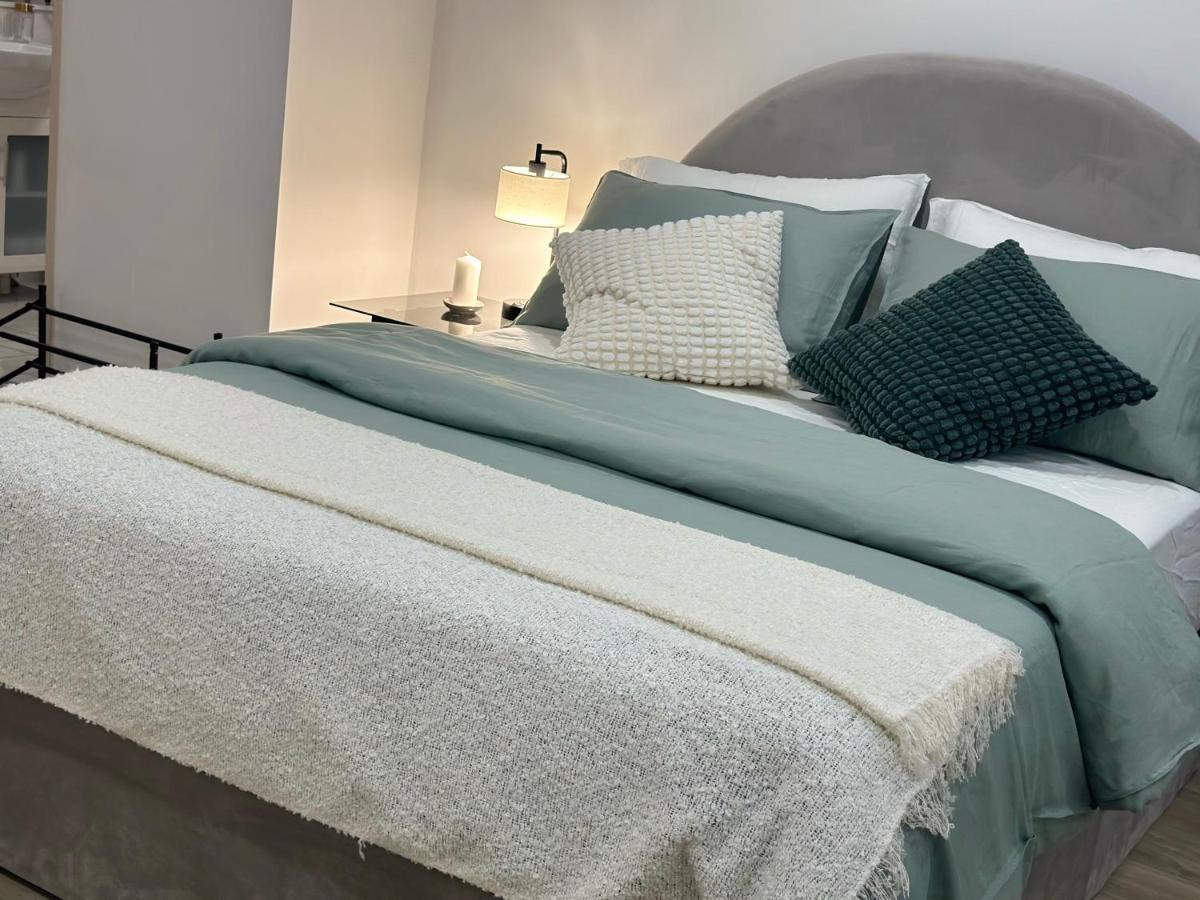 Cozy Nest In Crows Nest Apartment Sydney