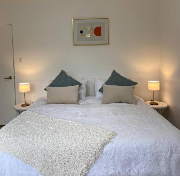 Stunning Beachside 2 Bedroom By Edgetrip