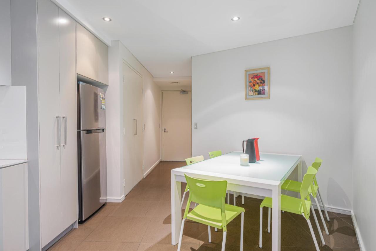 Strathfield Sweet 2br Near Train Stationshopping Apartment Sydney